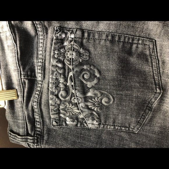 White House black Market jeans with silver tone appliqué - Picture 7 of 8